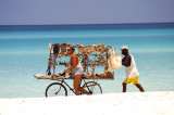 People Varadero Vendor Pushcart 6-6-002-25.jpg