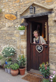 We were invited to drink tea in a typical English cottage...Castle Combe, Chippenham, Wiltshire, UK