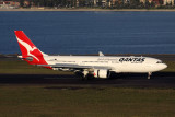QANTAS AIRBUS A330 200 SYD RF IMG_9749.jpg