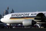 SINGAPORE AIRLINES BOEING 777 200 SYD RF IMG_0229.jpg