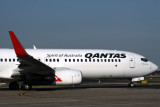 QANTAS BOEING 737 800 SYD RF IMG_0980.jpg