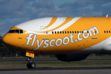 SCOOT BOEING 777 200 SYD RF IMG_3812.jpg