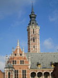 A palace/art museum, under renovation