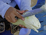 Slicing mango