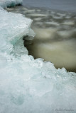 Hummocking ice - Kruiend ijs