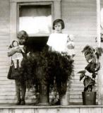 Violet & Esther Helmick