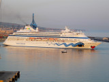 AIDA CARA (1996) leaving Civitavechia, Italy