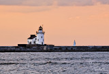 CLEVELAND LIGHTHOUSE AT SUNSET_4832-PTa.jpg