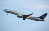 DL B-757 in SkyTeam livery taking off from JFK