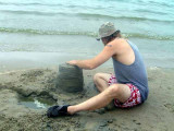 Im makin a  sand castle!