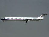 MD-80  EK-82524