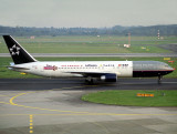 B767-300    N653UA