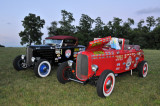 1932 Ford Highboy Roadster, Billy Cothern & David Hewitt, left, & 1932 Ford Highboy Speedster, Jody Knowles & Beth Gentry (9409)