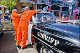 prisoners cleaning sheriffs car!