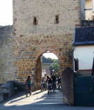 Lancienne porte du village, de lpoque o il tait fortifi