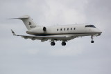 Bombardier Challenger 300 (N620JF)