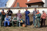 PRESSE: Frühjahrsputz rund um die Ofenbacher Kirche am 25.3. 2011