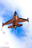 6723857729_865c01c889 Royal Netherlands Air Force  F-16AM Demo Team_L.jpg