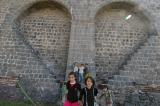 Diyarbakir at wall 3082
