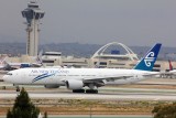 Air New Zealand Boeing 777 on Runway 25L