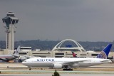 United/Continental Boeing 777-200