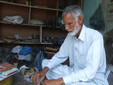 Bookbinder In Samahni