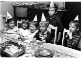 Hannahs 4th BDay-Cousins 11-22-90 s .jpg