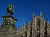 Vittorio Emanuelle guards the Duomo .. B1067