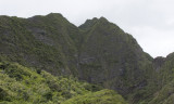 Iao valley cliffs.jpg