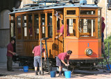 Busy with cleaning the Ferrocarril