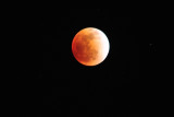  total lunar eclipse begins @22:06 9669.JPG