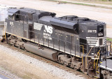 NS 2675 on the GA local at Debutts yard
