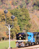 Southern 2594 leads the train past the CPLs near Solitude 