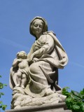 Zittende Maria met Kind - Onze Lieve Vrouwkerkhof Zuid