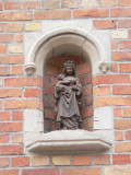 Staande Maria met Kind (koningin) - Kegelschoolstraat 4