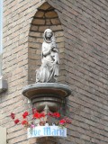 Zittende Maria met Kind - Leemputstraat 2