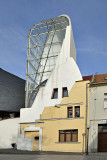 Theater, side onion