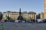 Meeting place for Krakwians: Adam Mickiewicz statue