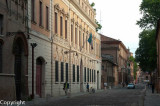 Passing the Questura (police HQ) on Corso Ercolo I dEste