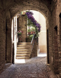 scenic-archway in Pienza original photo