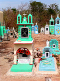 CHICHEN ITZA maya cemetery
