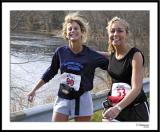 ds20051113_0269awF Marathon Pals.jpg