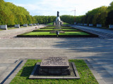 soviet war memorial treptow ( berlin)