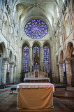 Altar and rose window in Laon Cathedral
