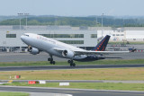 SN Brussels Airlines Airbus A330-200 OO-SFZ