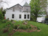 RH-frt-garden-23-05-2011.jpg