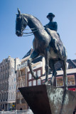 Whoa horsey! Hiya, Queenie!