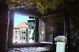 Restaurants window with view on Castle