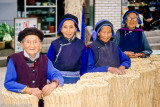 China (Yunnan) - The Straw Mat Vendors