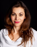 Headshot Model _MG_2603_1_pp.jpg